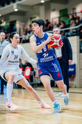 BB-1BL Damen Syntainics MBC Lions - BC Pharmaserv Marburg Ana Raimundo (BC Pharmaserv Marburg) waehrend der Saison 2025-2026 im Halbfinale Playoff im Spiel 2 von 5 in der DBBL Toyota Bundesliga Syntainics MBC Lions und BC Pharmaserv Marburg in der SWH Arena am 13. April 2026 in Halle Saale, Sachsen Anhalt, Deutschland