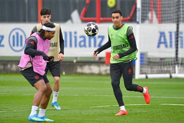 v.li:Serge GNABRY (FC Bayern Muenchen), Jamal MUSIALA (Bayern Muenchen). Abschlusstraining am 14.04.2026 Fussball Champions League,Saison 2025 26, Viertelfinale FC Bayern-Muenchen -Real Madrid am 15.04.2026 A L L I A N Z A R E N A. Â