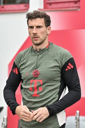 MUNICH, GERMANY - 14. APRIL: Leon GORETZKA (FC Bayern Munich 8) on the way to the pitch during the final Training before the UEFA Champions League Quarterfinal between FC Bayern Munich vs. Real Madrid CF at FC Bayern Trainings ground Saebener Strasse Munich Copyright: xBEAUTIFULxSPORTS Goldbergx