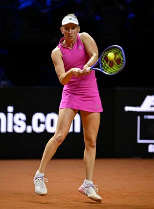 Elise Mertens (BEL) Aktion Tennis Damen Porsche-Cup Porsche Tennis Grand Prix GP Stuttgart 2026 Porsche Arena 11-19.04.2026 DFL REGULATIONS PROHIBIT ANY USE OF PHOTOGRAPHS AS IMAGE SEQUENCES AND OR QUASI-VIDEO Tennis Damen Porsche-Cup Porsche Tennis Grand Prix GP Stuttgart 2026
