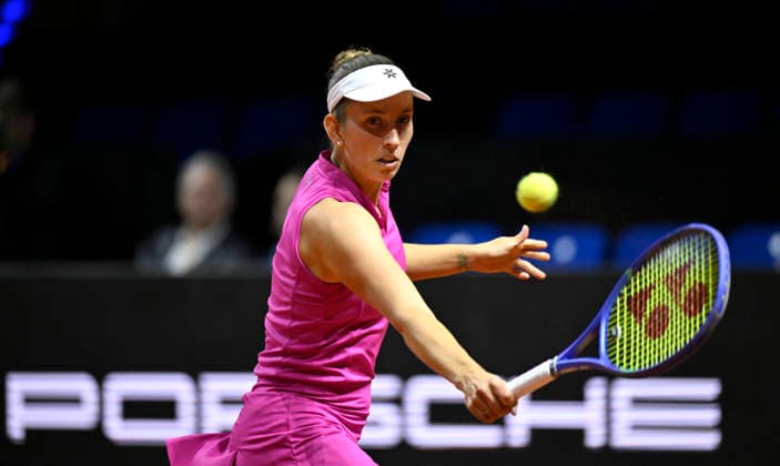 Elise Mertens (BEL) Aktion Tennis Damen Porsche-Cup Porsche Tennis Grand Prix GP Stuttgart 2026 Porsche Arena 11-19.04.2026 DFL REGULATIONS PROHIBIT ANY USE OF PHOTOGRAPHS AS IMAGE SEQUENCES AND OR QUASI-VIDEO Tennis Damen Porsche-Cup Porsche Tennis Grand Prix GP Stuttgart 2026