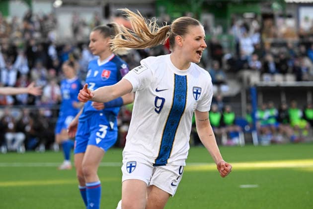 LKS 20260414 Katariina Kosola of Finland celebrates after scoring the opening goal during the UEFA Women s football World Cup League B Group B3 qualification match between Finland and Slovakia in Helsinki, Finland on April 14, 2026. - MARKKU ULANDER Helsinki Finland m6h-FLKRnP4  Copyright: xMarkkuxUlanderx m6h-FLKRnP4