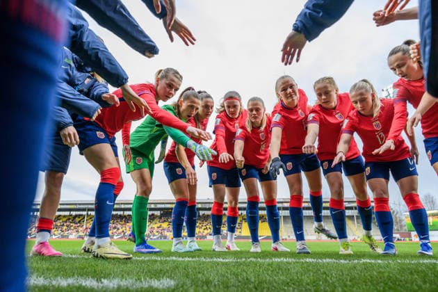 260414 Ada Hegerberg and players of Norway ahead of the FIFA Women s World Cup Qualifier football match between Norway and Slovenia on April 14, 2026 in Lillestrom. Photo: Vegard Grott BILDBYRAN kod VG VG0919 bbeng fotball soccer football fotboll FIFA World Cup, WM, Weltmeisterschaft, Fussball qualifiers vm-kvalifisering kvinner vm kvalik landskamp dam norge norway slovenien slovenia Copyright: VEGARDxGRoTT BB260414VG012