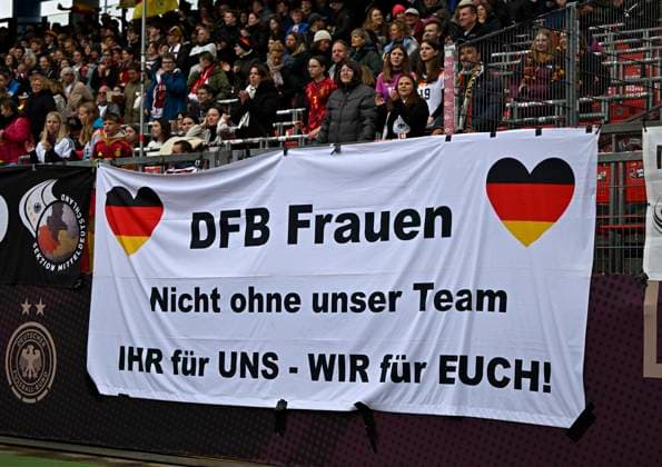 14.04.2026, WM-Qualifikation Europa, Frauen 2026, 3.Spieltag, Deutschland - Österreich, im Max-Morlock-Stadion Nürnberg, DFB Frauen - Nicht ohne unser Team Ihr für uns - Wir für euch,