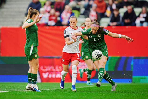 14.04.2026 GDANSK, STADION POLSAT ARENA , PILKA NOZNA KOBIET ( WOMEN S FOOTBALL) ELIMINACJE MISTRZOSTWA SWIATA KOBIET BRAZYLIA FIFA World Cup, WM, Weltmeisterschaft, Fussball 2027 ( FIFA WOMEN S WORLD CUP QUALIFICATION 2027 ) MECZ POLSKA - IRLANDIA ( GAME POLAND - IRELAND) NZ. EWA PAJOR CATILIN HAYES FOTO RADOSLAW JOZWIAK CYFRASPORT NEWSPIX.PL --- Newspix.pl  RA2_4856