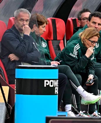14.04.2026, WM-Qualifikation Europa, Frauen 2026, 3.Spieltag, Deutschland - Österreich, im Max-Morlock-Stadion Nürnberg, Trainer Christian Wück (Deutschland) nachdenklich.