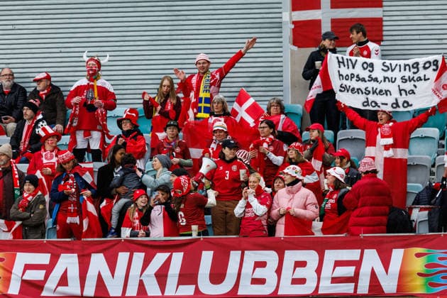 260414 Fans of Denmark ahead of the FIFA Women s World Cup Qualifier football match between Sweden and Denmark on April 14, 2026 in Gothenburg. Photo: Michael Erichsen BILDBYRAN COP 89 CS0928 fotboll football soccer fotball vm-kval kval fifa womens world cup qualifier qualifier sverige sweden danmark denmark dam bbeng women kvinner publik Copyright: MICHAELxERICHSEN BB260414MI006