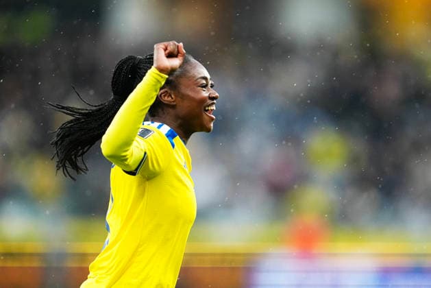 GÖTEBORG, SVERIGE 20260414 Sveriges Monica Jusu Bah jublar efter sitt mal, 1-0, under tisdagens fotbollsmatch i VM-kvalet mellan Sverige och Danmark pa Gamla Ullevi i Göteborg. GÖTEBORG SVERIGE x9200x Copyright: xBjörnxLarssonxRosvall TTx VM-KVAL SVERIGE-DANMARK