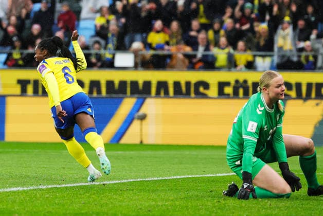 GOTHENBURG, SWEDEN 20260414 Sweden s Monica Jusu Bah scores a goal against Denmark s goalkeeper Freja R. Thisgaard, 1-0, during Tuesday s World Cup qualifying soccer match between Sweden and Denmark at Gamla Ullevi in Gothenburg. GÖTEBORG SWEDEN x9200x