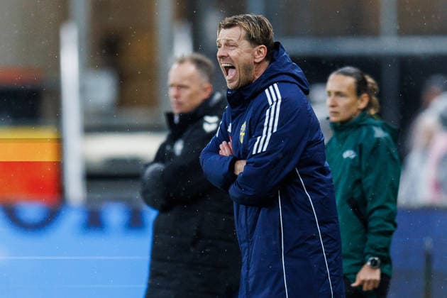 260414 Head coach Tony Gustavsson of Sweden during the FIFA Women s World Cup Qualifier football match between Sweden and Denmark on April 14, 2026 in Gothenburg. Photo: Michael Erichsen BILDBYRAN COP 89 CS0928 fotboll football soccer fotball vm-kval kval fifa womens world cup qualifier qualifier sverige sweden danmark denmark dam bbeng women kvinner Copyright: MICHAELxERICHSEN BB260414MI018