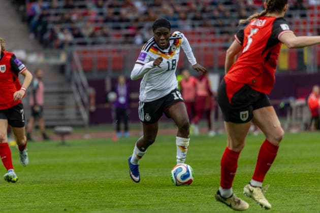 Deutschland: Fußball WM-Qualifikation Europa Frauen 2026, 3. Spieltag - Deutschland vs Österreich - Max-Morlock-Stadion (Nürnberg) : Anyomi Nicole (Deutsche Frauen Nationalmannschaft, 18) Copyright: xMichellexLukax
