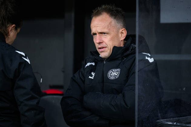 260414 Head coach Jakob Michelsen of Denmark during the FIFA Women s World Cup Qualifier football match between Sweden and Denmark on April 14, 2026 in Gothenburg. Photo: Carl Sandin BILDBYRAN kod CS CS0928 fotboll football soccer fotball vm-kval kval fifa womens world cup qualifier qualifier sverige sweden danmark denmark dam bbeng women kvinner Copyright: CARLxSANDIN BB260414CS013