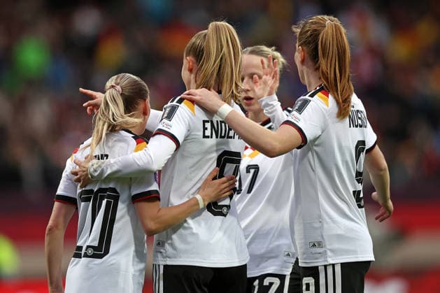 14.04.2026, xovx, Fußball Frauen WM-Qualifikation, Deutschland - Österreich Jubel nach dem Tor zum 2:0 durch Vivien Endemann (Deutschland) Nürnberg Max-Morlock-Stadion Bayern Deutschland (DE)