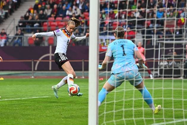 Tor Vivien ENDEMANN (GER) zum 2-0, Aktion.,Torschuss gegen Torfrau Mariella EL SHERIF (AUT) Fussball WM Qualifikation Frauen Deutschland - Oesterreich am 14.04.2026 Max-Morlock-Stadion Nuernberg. Â
