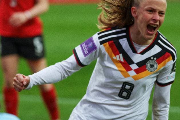 Vivien Endemann 8 (Deutschland) jubelt ueber ihr Tor zum 2:0, Deutschland vs. Oesterreich, DFB, Fussball, Frauen, Qualifikation zur Frauen-WM, Gruppenphase, Gruppe D, Spieltag 3 von 6, Saison 2025 26, 14.04.2026 Nuernberg Bayern Deutschland