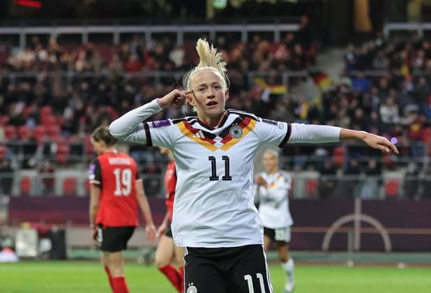 14.04.2026 - Fussball Frauenfussball - Länderspiel - WM-Qualifikationsspiel Qualikfikation Qualifikationsspiel zur Weltmeisterschaft 2027 - Deutschland gg Österreich - Sportfoto Zink DaMa - xdaxmax - Jubel Freude Torjubel nach Tor zum 5:1 - Lea Schüller Schueller (11, Deutschland ) jubelt freut sich - Torschütze: Lea Schüller Schueller (11, Deutschland )