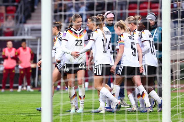 Team (Deutschland) Tor zum 3 : 0 beim Spiel zwischen Deutschland v Österreich, Fußball, Frauen, Frauen-WM-Qualifikation, 2025 2026, 3.Spieltag am 14.04.2026 in Nürnberg, Max-Morlock-Stadion. Bayern Deutschland