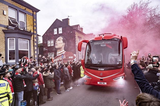 LIVERPOOL, ENGLAND- APRIL 14: PSG Liverpool arriving at stadium prior to a UEFA Champions League 2025 26 match between Liverpool and Paris Saint-Germain in Liverpool on April 14, 2026 (Photo by Will Palmer Sports Press Photo)  Copyright: xWillxPalmer SportsxPressxPhotox Sportspressphoto_SPR129230