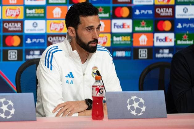 Ãlvaro Arbeloa (Trainer, Real Madrid) bei der Pressekonferenz vor dem Spiel, FC Bayern Muenchen vs Real Madrid, Fussball, Champions League, Viertelfinale, 14.04.2026, Muenchen Bayern Deutschland