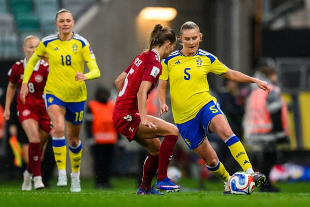 260414 Fridolina Rolfö and Amanda NildÃ n of Sweden during the FIFA Women s World Cup Qualifier football match between Sweden and Denmark on April 14, 2026 in Gothenburg. Photo: Mathias Bergeld BILDBYRAN kod MB CS0928 fotboll football soccer fotball vm-kval kval fifa womens world cup qualifier qualifier sverige sweden danmark denmark dam bbeng women kvinner Copyright: MATHIASxBERGELD BB260414MB049