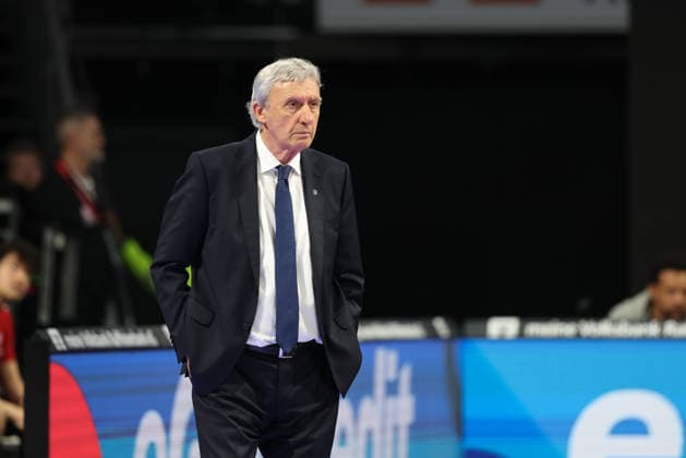 Svetislav Pesic (FC Bayern Basketball, Chef-Trainer), GER, FC Bayern Basketball vs. MHP Riesen Ludwigsburg, Basketball, easycredit Basketball Bundesliga, 13. Spieltag, Saison 2025 2026, 14.04.2026, GER, FC Bayern Basketball vs. MHP Riesen Ludwigsburg, Basketball, easycredit Basketball Bundesliga, 13. Spieltag, Saison 2025 2026, 14.04.2026 Muenchen Copyright: xEibner-Pressefoto JennixMaulx EP_JML