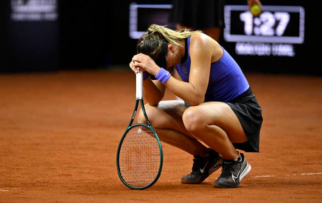 Paula Badosa (ESP) enttaeuscht Gestik Geste Tennis Damen Porsche-Cup Porsche Tennis Grand Prix GP Stuttgart 2026 Porsche Arena 11-19.04.2026 DFL REGULATIONS PROHIBIT ANY USE OF PHOTOGRAPHS AS IMAGE SEQUENCES AND OR QUASI-VIDEO Tennis Damen Porsche-Cup Porsche Tennis Grand Prix GP Stuttgart 2026