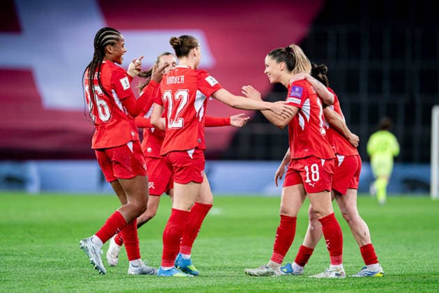 ZURICH, SWITZERLAND - APRIL 14: Viola Calligaris (18 Switzerland) celebrating with team after scoring teams third goal during the UEFA Womens European Qualifiers for 2027 FIFA Womens World Cup match between Switzerland and Turkey at Letzigrund Stadium on April 14, 2026 in Zurich Switzerland. Copyright: xPriscilaxBütlerx xSPPx Sportspressphoto_SPR129244
