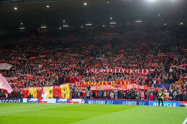 Football - UEFA Champions League - Quarter-Final - 2nd Leg - Liverpool FC v Paris Saint-Germain FC LIVERPOOL, ENGLAND - Tuesday, April 14, 2026: Liverpool s supporters banner Unlawfully Killed, Unfairly Blamed, Hillsborough Law Now in honour of the 97 Liverpool supporters who passed away at the Hillsborough Stadium disaster 37 years ago during You ll Never Walk Alone before the UEFA Champions League Quarter-Final 2nd Leg match between Liverpool FC and Paris Saint-Germain FC at Anfield. (Photo by David Rawcliffe Propaganda) LIVERPOOL Anfield MERSEYSIDE ENGLAND  Copyright: xDavidxRawcliffex P2026-04-14-Liverpool_PSG-29