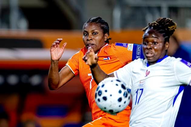 BREDA - Netherlands player Lineth Beerensteyn during the European qualifying match between the Netherlands and France at Rat Verlegh Stadium on April 14 in Breda, the Netherlands. (Photo by DeFodi Images) -