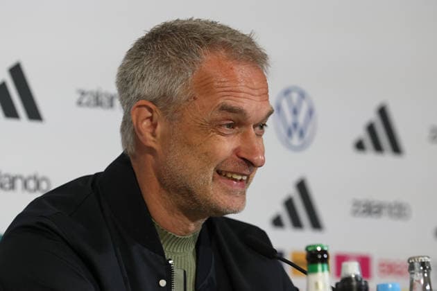Deutschland - Österreich, Fussball, Frauen, Saison 2025 2026, Länderspiel, WM-Qualifikation, Max-Morlock-Stadion, Nürnberg Christian Wück Wueck, Bundestrainer (Deutschland) auf der Pressekonferenz, Kopf, Oberkörper