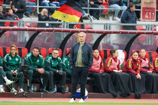Nürnberg, Deutschland 14. April 2026: WM-Qualifikationsspiel - Deutschland vs. Österreich Im Bild: Bundestrainer Christian Wück Wueck (Deutschland) Copyright: HMBxMedia MadeleinexFantini