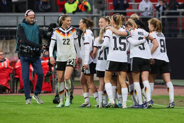 14.04.2026, xgrfx, Fussball WM Qualifikation Frauen , Deutschland - Österreich v.l. Tor, Sjoeke Nüsken (Deutsche Frauennationalmannschaft) (DFL DFB REGULATIONS PROHIBIT ANY USE OF PHOTOGRAPHS as IMAGE SEQUENCES and or QUASI-VIDEO) Nürnberg