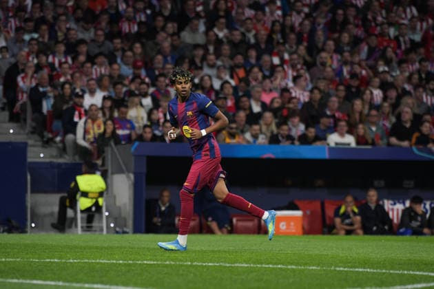UEFA Champions League Quarter Finals Atletico Madrid v Barcelona Lamine Yamal of FC Barcelona, Barca during the UEFA Champions League Quarter Finals match Atletico Madrid vs Barcelona at Riyadh Air Metropolitano, Madrid, Spain on 14 April 2026 (Photo by Samuel Carreno News Images) Madrid Riyadh Air Metropolitano Madrid Spain Copyright: xSamuelxCarreno NewsxImagesx