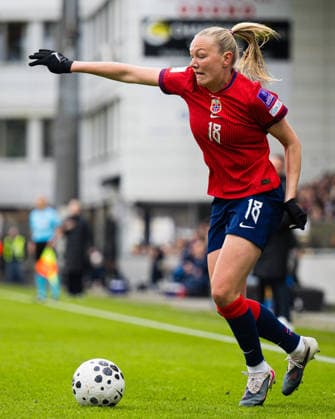 260414 Frida Maanum of Norway during the FIFA Women s World Cup Qualifier football match between Norway and Slovenia on April 14, 2026 in Lillestrom. Photo: Marius Simensen BILDBYRAN COP 238 VG0919 bbeng dam FIFA World Cup, WM, Weltmeisterschaft, Fussball qualifiers football fotball fotboll landskamp norge norway slovenia slovenien soccer vm kvalik vm-kvalifisering kvinner Copyright: MARIUSxSIMENSEN BB260414BB929