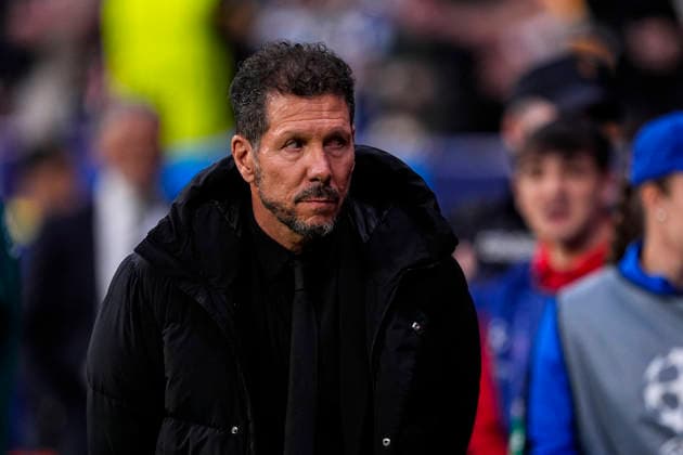 April 14, 2026, Madrid, Madrid, Spain: Diego Simeone, head coach of Atletico de Madrid, looks on during the UEFA Champions League 2025 26 Quarter-Final Second Leg match between Atletico de Madrid and FC Barcelona, Barca at Riyadh Air Metropolitano on April 14, 2026, in Madrid, Spain. Atletico De Madrid V FC Barcelona - UEFA Champions League 2025 26 Quarter-Final Second Leg - ZUMAa181 20260414_zaa_a181_253 Copyright: xOscarxJ.xBarrosox