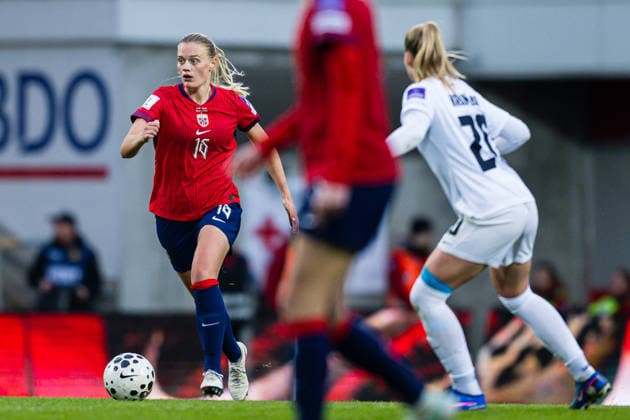 260414 Mathilde Harviken of Norway during the FIFA Women s World Cup Qualifier football match between Norway and Slovenia on April 14, 2026 in Lillestrom. Photo: Marius Simensen BILDBYRAN COP 238 VG0919 bbeng dam FIFA World Cup, WM, Weltmeisterschaft, Fussball qualifiers football fotball fotboll landskamp norge norway slovenia slovenien soccer vm kvalik vm-kvalifisering kvinner Copyright: MARIUSxSIMENSEN BB260414BB954