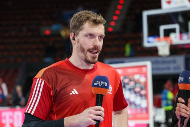 Andreas Obst (FC Bayern Basketball, 13) beim Interview nach dem Spiel, GER, FC Bayern Basketball vs. MHP Riesen Ludwigsburg, Basketball, easycredit Basketball Bundesliga, 13. Spieltag, Saison 2025 2026, 14.04.2026, GER, FC Bayern Basketball vs. MHP Riesen Ludwigsburg, Basketball, easycredit Basketball Bundesliga, 13. Spieltag, Saison 2025 2026, 14.04.2026 Muenchen Copyright: xEibner-Pressefoto JennixMaulx EP_JML
