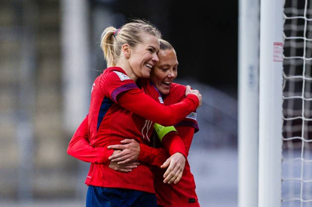 260414 Ada Hegerberg of Norway celebrates after scoring 5-0 during the FIFA Women s World Cup Qualifier football match between Norway and Slovenia on April 14, 2026 in Lillestrom. Photo: Marius Simensen BILDBYRAN COP 238 VG0919 bbeng dam FIFA World Cup, WM, Weltmeisterschaft, Fussball qualifiers football fotball fotboll jubel landskamp norge norway slovenia slovenien soccer vm kvalik vm-kvalifisering kvinner Copyright: MARIUSxSIMENSEN BB260414BB983