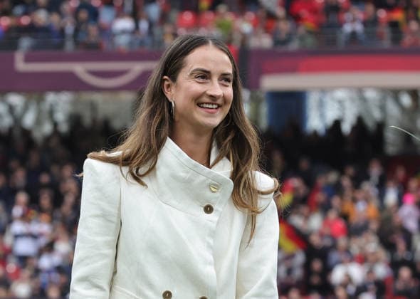 14.04.2026 - Fussball Frauenfussball - Länderspiel - WM-Qualifikationsspiel Qualikfikation Qualifikationsspiel zur Weltmeisterschaft 2027 - Deutschland gg Österreich - Sportfoto Zink DaMa - xdaxmax - Sara Däbritz Daebritz (ehem Spielen Deutschland ) lacht Lachen freut sich Freude