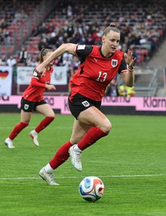 14.04.2026 - Fussball Frauenfussball - Länderspiel - WM-Qualifikationsspiel Qualikfikation Qualifikationsspiel zur Weltmeisterschaft 2027 - Deutschland gg Österreich - Sportfoto Zink DaMa - xdaxmax - Virginia Kirchberger (13, Österreich )