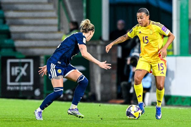 SOCCER WOMEN UEFA QUALIFIERS B4 MD3 SCOTLAND VS BELGIUM Mariam Abdulai Toloba (15) of Belgium pictured during a women football game between the national teams of Scotland and Belgium , called the Red Flames , on the third match day in League B Group B4 in the league stage of the 2026-27 UEFA Women s European Qualifiers competition , on Tuesday 14 April 2026 in Edinburgh , Scotland . PHOTO SPORTPIX Stijn Audooren Edinburgh Easter Road Stadium Scotland  Copyright: xSportpix.bex xStijnxAudoorenxStijnxAudoorenx