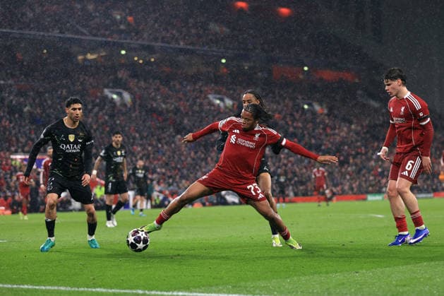 Liverpool v Paris Saint-Germain 14th April 2026 - UEFA Champions League - Quarter Final (2nd Leg) - Liverpool v Paris Saint-Germain - Rio Ngumoha of Liverpool stretches for the ball - Photo: Simon Stacpoole Offside. Liverpool UK Copyright: xSimonxStacpoolexOffside