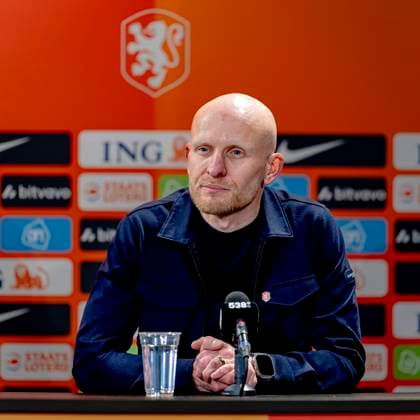 BREDA - Netherlands coach Arjan Veurink during the press conference, PK, Pressekonferenz after the European qualifying match between the Netherlands and France at Rat Verlegh Stadium on April 14 in Breda, the Netherlands. (Photo by DeFodi Images) -
