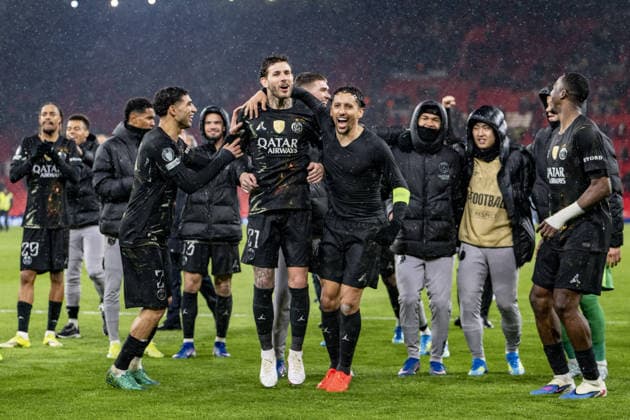 Liverpool v Paris Saint-Germain - UEFA Champions League 2025 26 LIVERPOOL, ENGLAND- APRIL 14: PSG players celebrate in front of fans after winning a UEFA Champions League 2025 26 match between Liverpool and Paris Saint-Germain in Liverpool on April 14, 2026 (Photo by Will Palmer Sports Press Photo) LiverpoolUnited Kingdom  Copyright: xWillxPalmer SportsxPressxPhotox