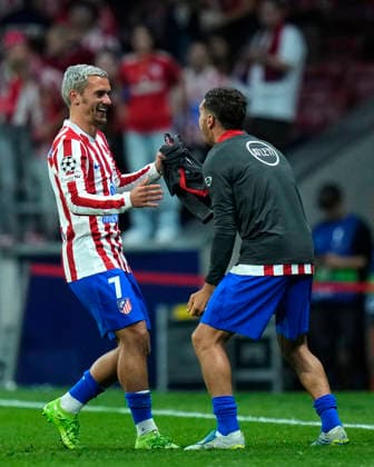 ESP: Atletico de Madrid - FC Barcelona, Barca UEFA Champions League. Quarter-Finals, second leg. Antoine Griezmann and Koke Resurreccion of Atletico de Madrid at full time during the UEFA Champions League match, Quarter-Finals, second leg, between Atletico de Madrid and FC Barcelona played at Riyadh Metropolitano Stadium on April 14, 2026 in Madrid. kpng Copyright: xCesarxCebollax xPRESSINPHOTOx PS_260416_BAR_ATM_2526_133