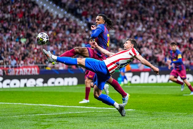 April 14, 2026, Madrid, Madrid, Spain: Clement Lenglet of Atletico de Madrid and Jules Kounde of FC Barcelona, Barca in action during the UEFA Champions League 2025 26 Quarter-Final Second Leg match between Atletico de Madrid and FC Barcelona at Riyadh Air Metropolitano on April 14, 2026, in Madrid, Spain. Madrid Spain - ZUMAa181 20260414_zaa_a181_327 Copyright: xOscarxJ.xBarrosox