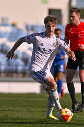 April 14, 2026, Madrid, Madrid, Spain: CESAR PALACIOS of Real Madrid Castilla CF in action during the Primera FederacioÂ³n Group 1 soccer match between Real Madrid Castilla and Ourense CF, played at the Alfredo Di Stefano Stadium on April 14, 2026, in Valdebebas, Madrid, Spain. Madrid Spain - ZUMAc312 20260414_zsp_c312_217 Copyright: xOscarxManuelxSanchezx