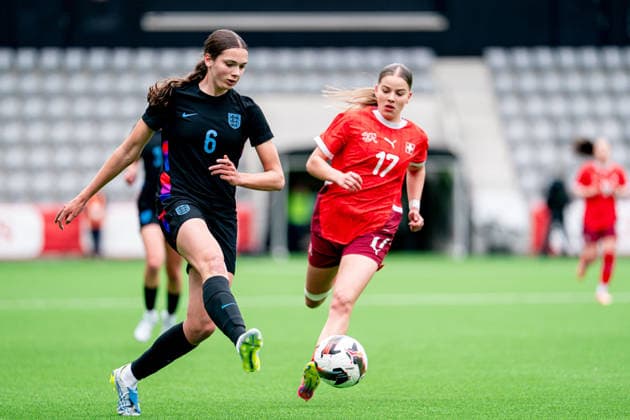 VEVEY, SWITZERLAND - APRIL 15: Rahel Hinder (17 Switzerland), right, and Cecily Wellesley-Smith (6 England), left, in action during the UEFA Womens U19 EURO Qualifier, EM, Europameisterschaft match between Switzerland and England at Tissot- Arena on April 15, 2026 in Biel, Switzerland. Copyright: xPriscilaxBütlerx xSPPx Sportspressphoto_SPR130037