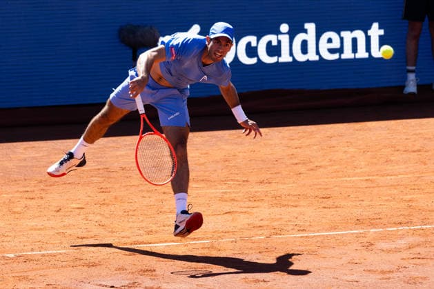 April 15, 2026, Barcelona, Barcelona, Spain: Nuno Borges serves during the round of 16 match of the Barcelona Open Banc Sabadell ATP, Tennis Herren 500 tennis tournament at Real Club de Tenis Barcelona on April 15, 2026 in Barcelona, Spain. Barcelona Spain - ZUMAs316 20260415_znp_s316_001 Copyright: xMartixSeguraxRamonedax