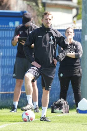 Trainer Florian Kohfeldt (SV Darmstadt 98) - 15.04.2026 2. Bundesliga, Saison 25 26: SV Darmstadt 98 Training, Stadion am Boellenfalltor, emonline, emspor,